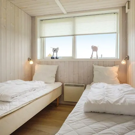 Cozy Home In Haderslev With Sauna هادرسليف